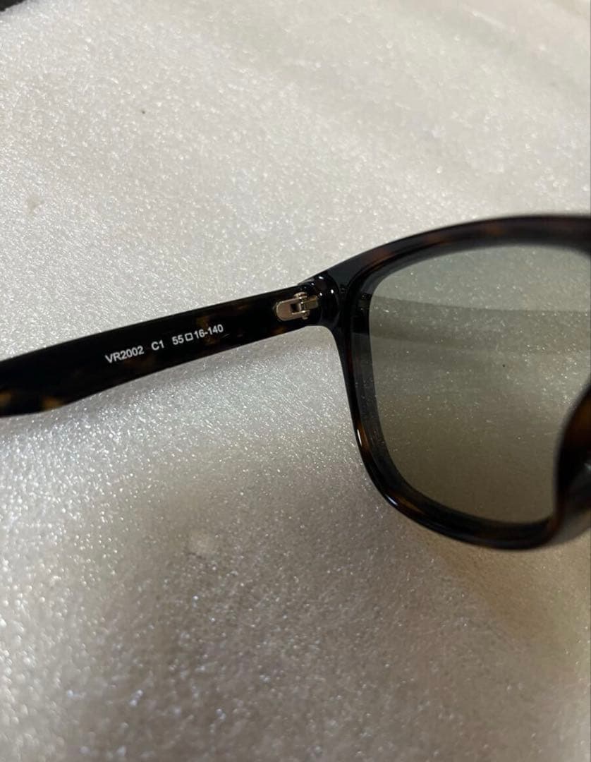 ウィキュー 日本製 サングラス 調光レンズ 偏光 UVカット ウェリントン