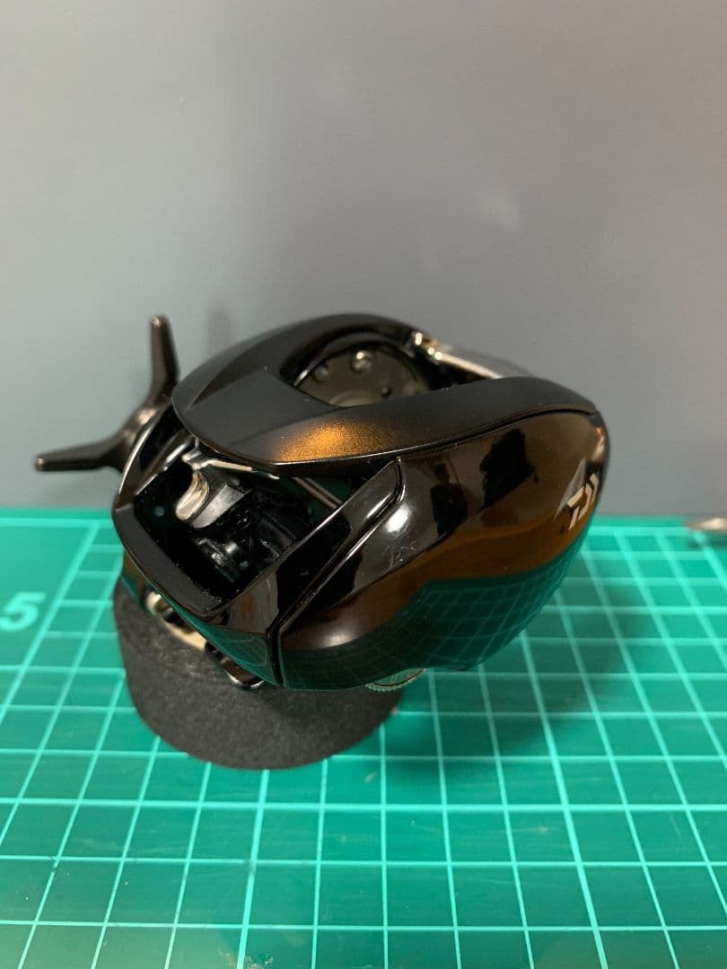 【超美品】ダイワ 22ジリオン TW HD 1000H 本体（ボディのみ）