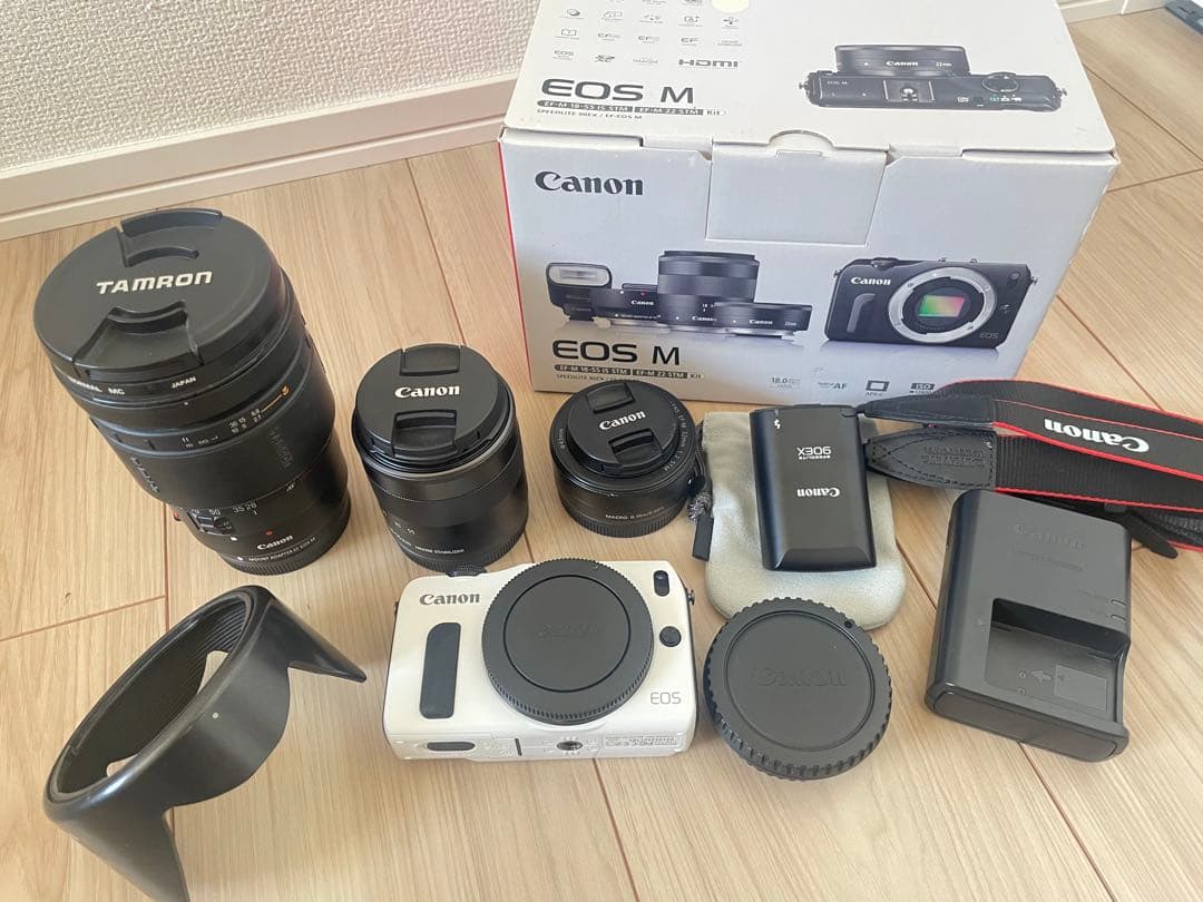 【週末限定値下げ】Canon EOS M（ホワイト）・ダブルレンズキット