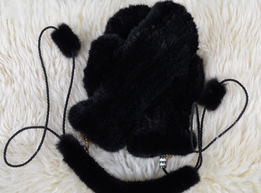 新品限定◆上質なミンク編み込みミトン手袋 グローブ黒 紐付き 毛皮ファー