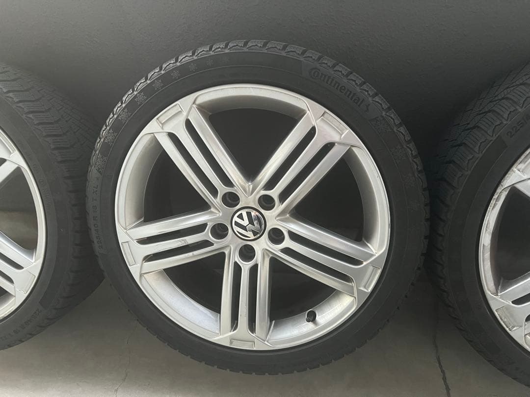 Volkswagen 225/40 R18 ホイールスタッドレスセット(1/4)