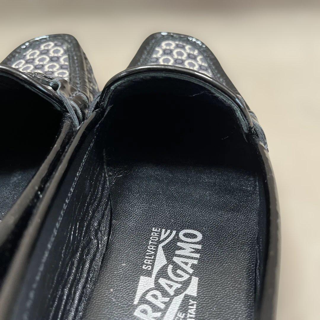 フェラガモ　ガンチーニ　ローファー