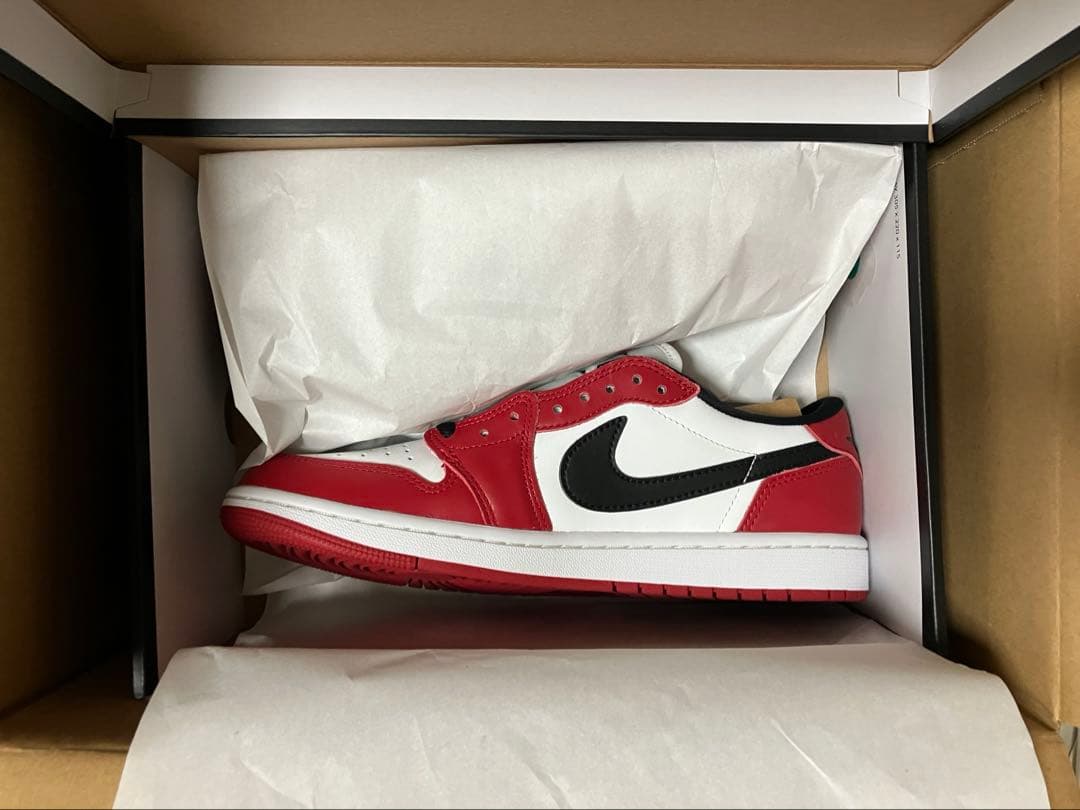 NIKE エア　ジョーダン1 ロー　シカゴ