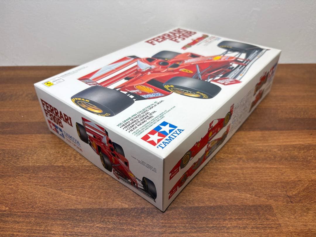 タミヤ 1/20 フェラーリ F310B スポンサーデカール、エッチングパーツ付