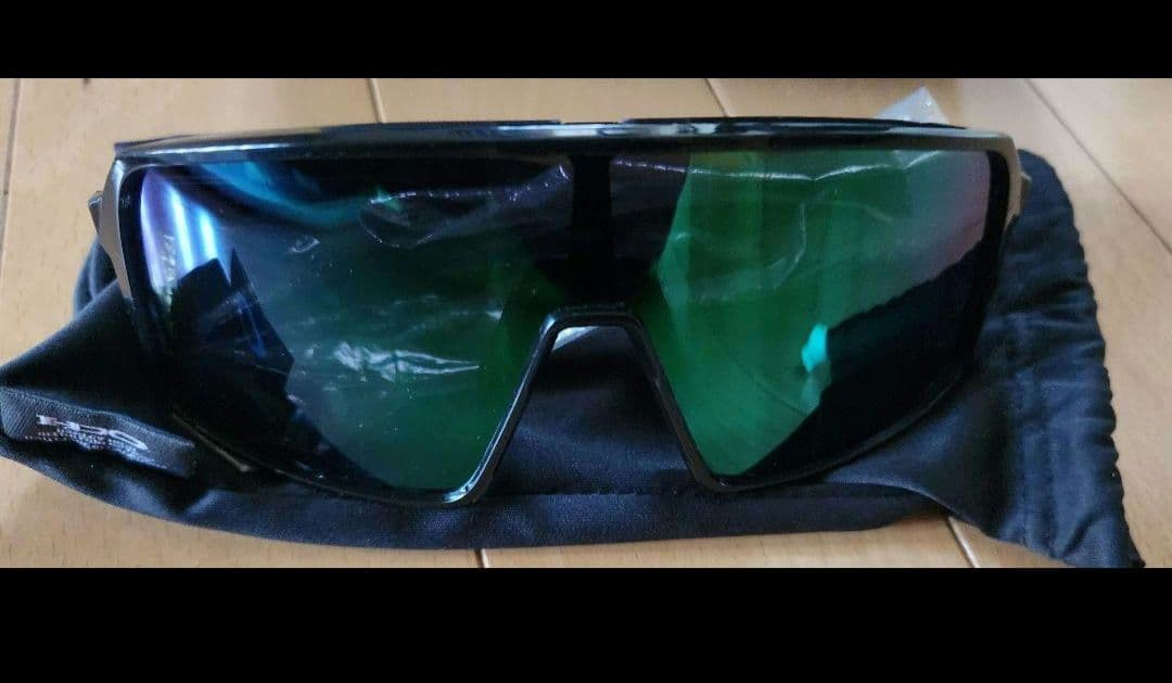 OAKLEY サングラス SUTRO