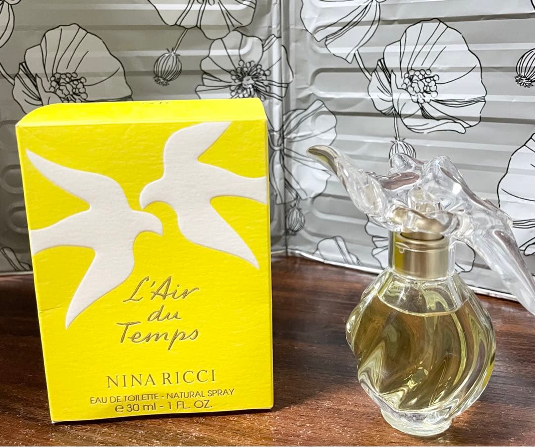 希少品 廃盤品 香水 ニナリッチ nina ricci レールデュタン