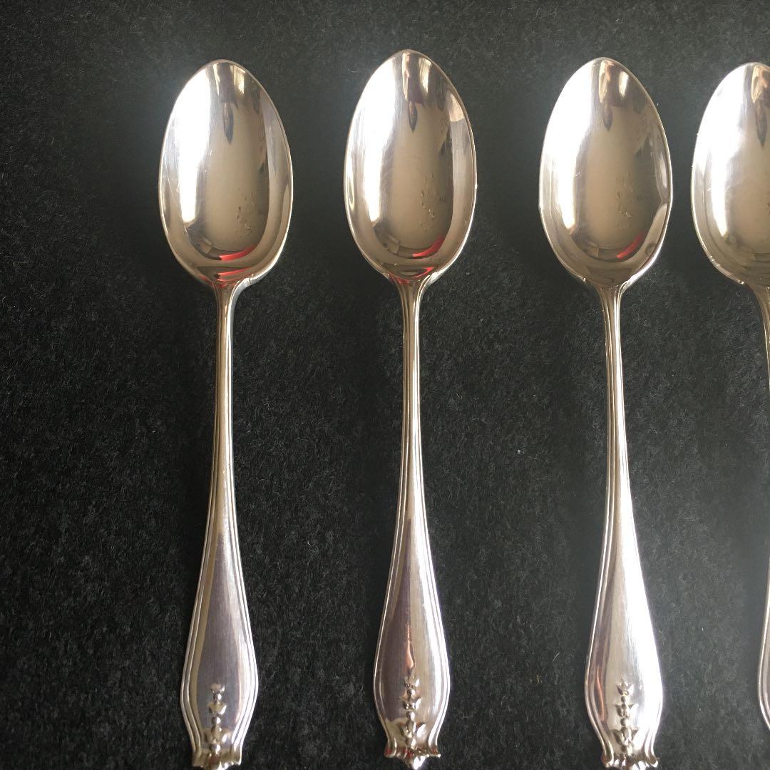 お値下げ　英国製純銀スプーン箱入り　アンティーク　スターリングシルバー