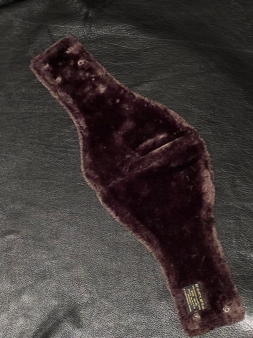 AT-DIRTY アットダーティー　レザーネックウォーマー　完売品