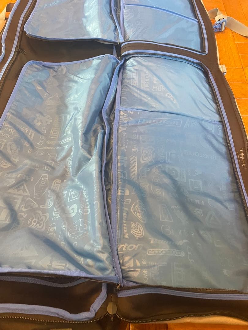 Burton ボードケース 156cmホイール付き グレー/ブラック美中古