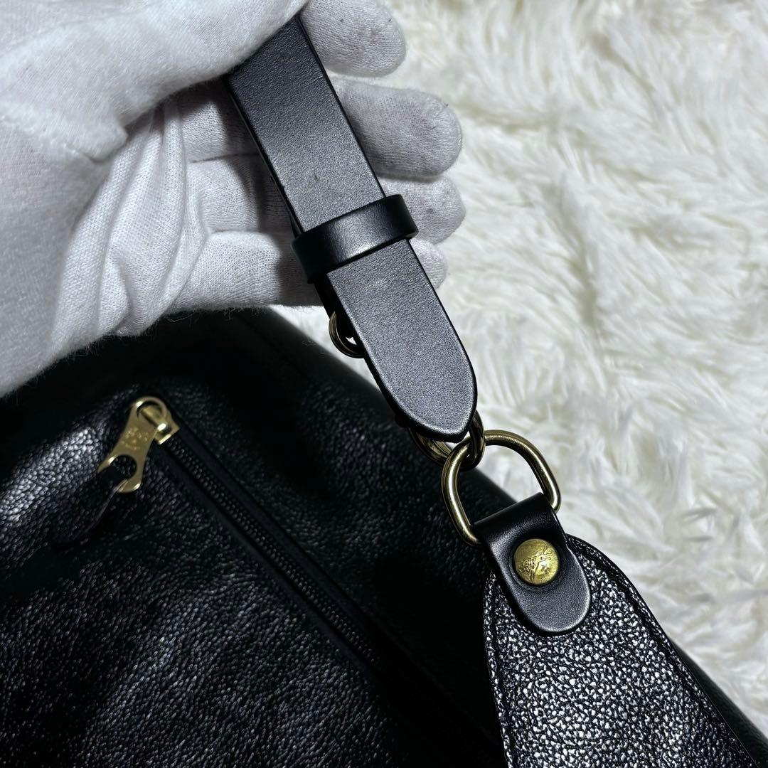 極美品 イルビゾンテ ボディバッグ レザー 黒