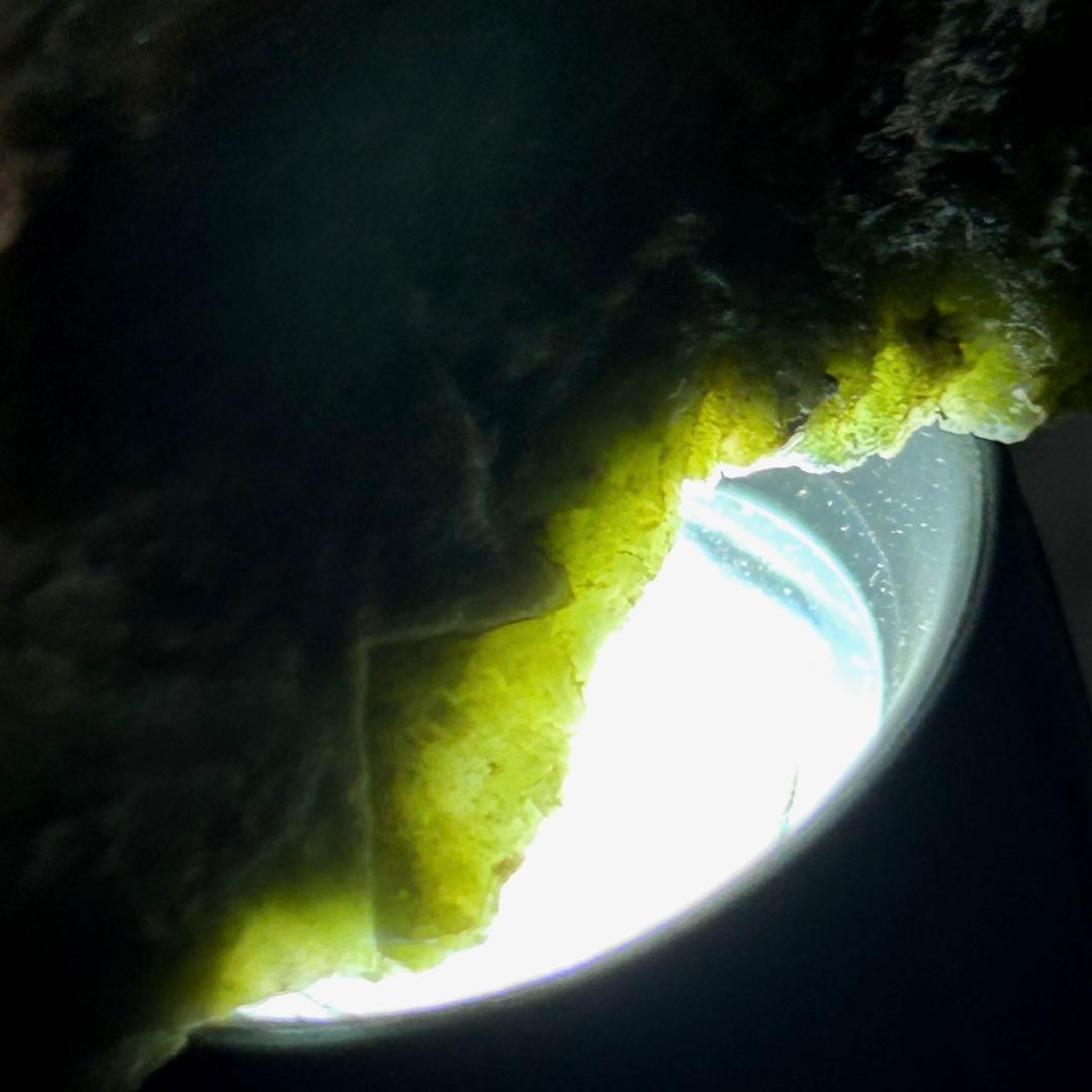 ☆別格高級品質！帝王秘宝①！美緑！若桜翡翠　ジェダイト　原石