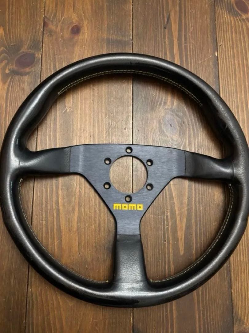 MOMO MOMOCORSE ステアリング 本体　33パイ　ホーン付き
