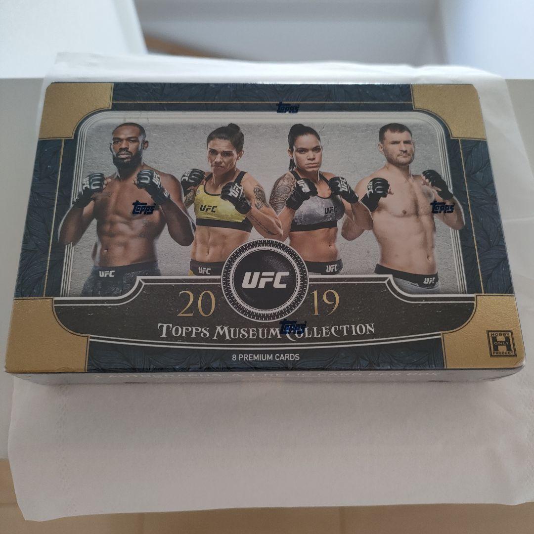 UFC　サイン　カード　未開封