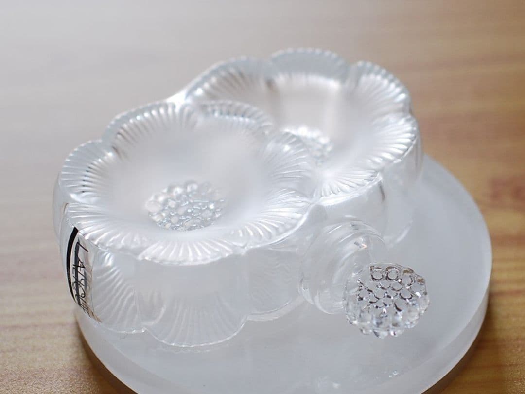 未使用品 ラリック LALIQUE クリスタル 香水瓶 ドゥ・フルール 50ml