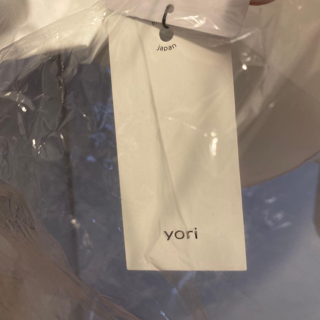 ファミリア　コラボyori shirocon ホイップカラーブラウス　36ヨリ