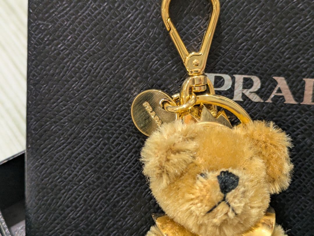 【美品】 プラダ LUCKY STAR Teddy くま バッグチャーム　箱付
