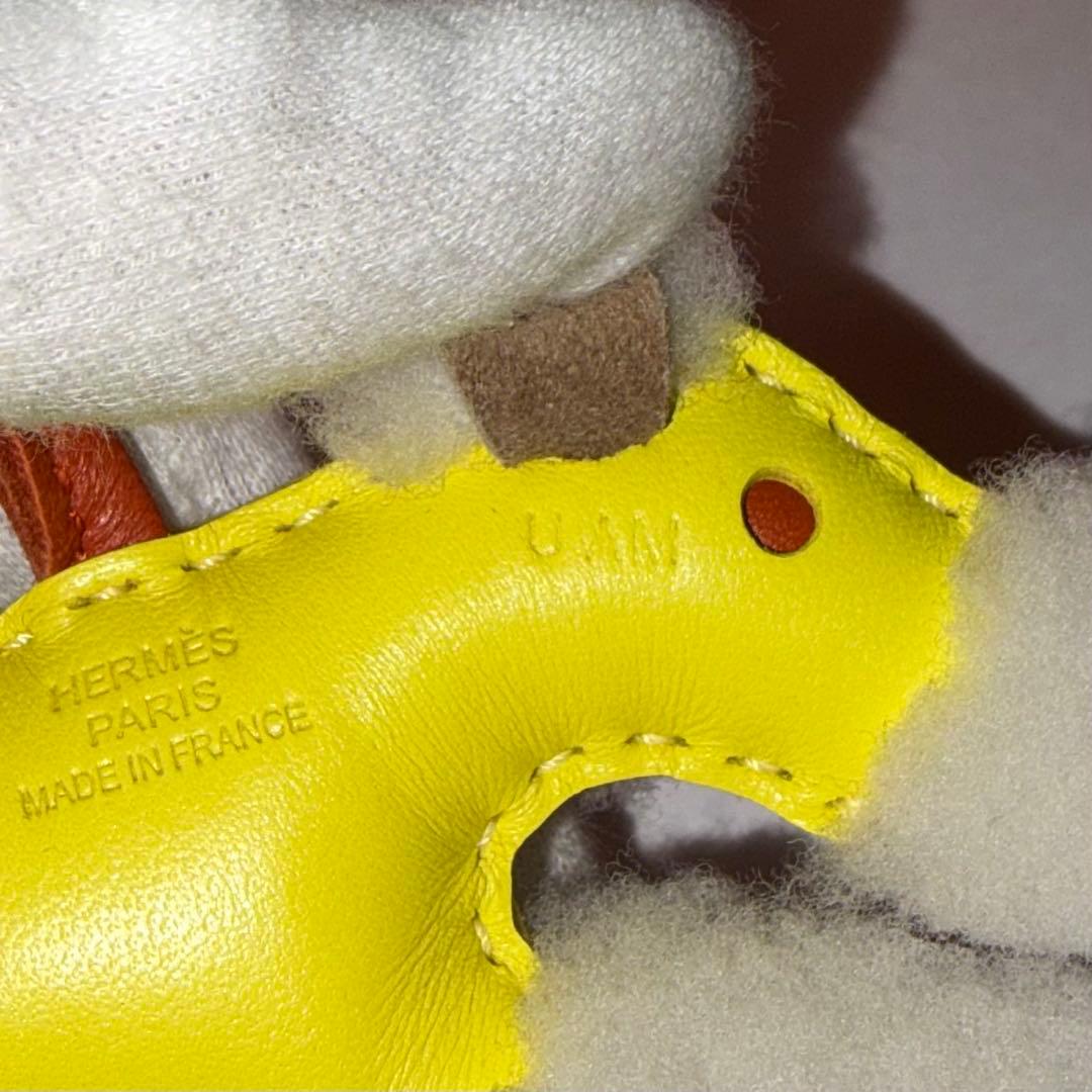 美品✨エルメス バディチャーム 犬 アニマル ドッグ レザー ライムイエロー 黄