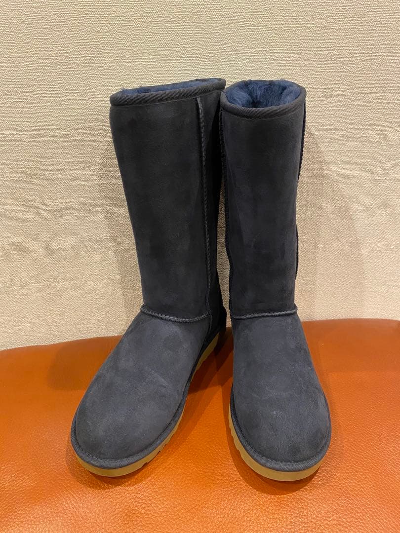 【新品未使用】UGG ムートンブーツ ネイビー CLASSICTALL