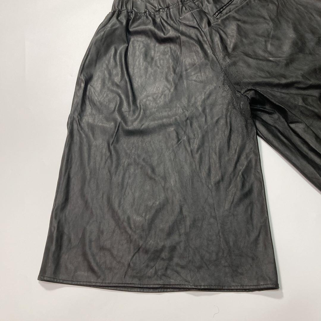 MM6 Maison Margiela フェイクレザー ハーフパンツ