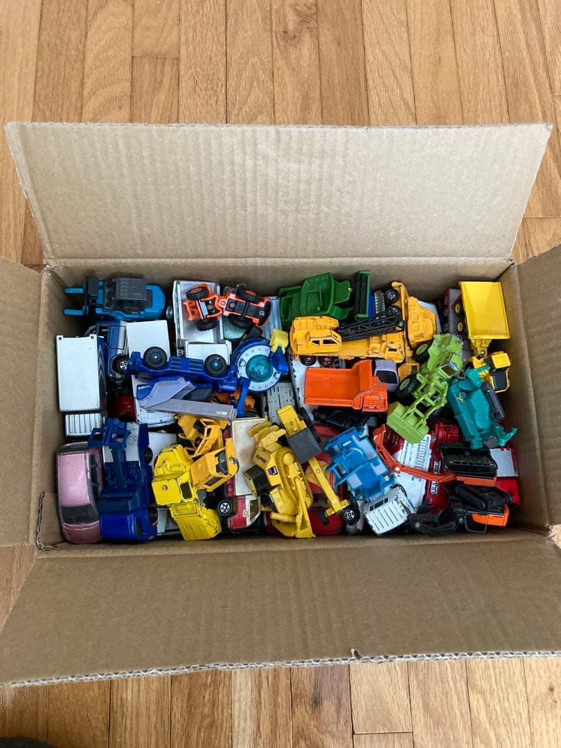 トミカ100台セット 多種多様 1台あたり100円以下！