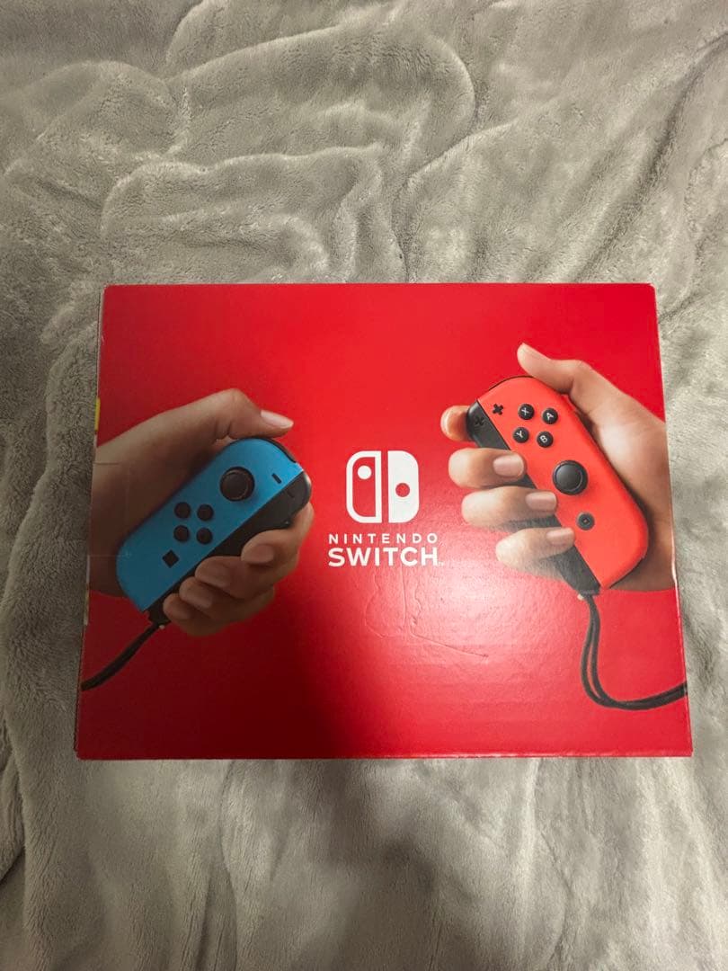 Nintendo Switch 本体 青と赤のジョイコン