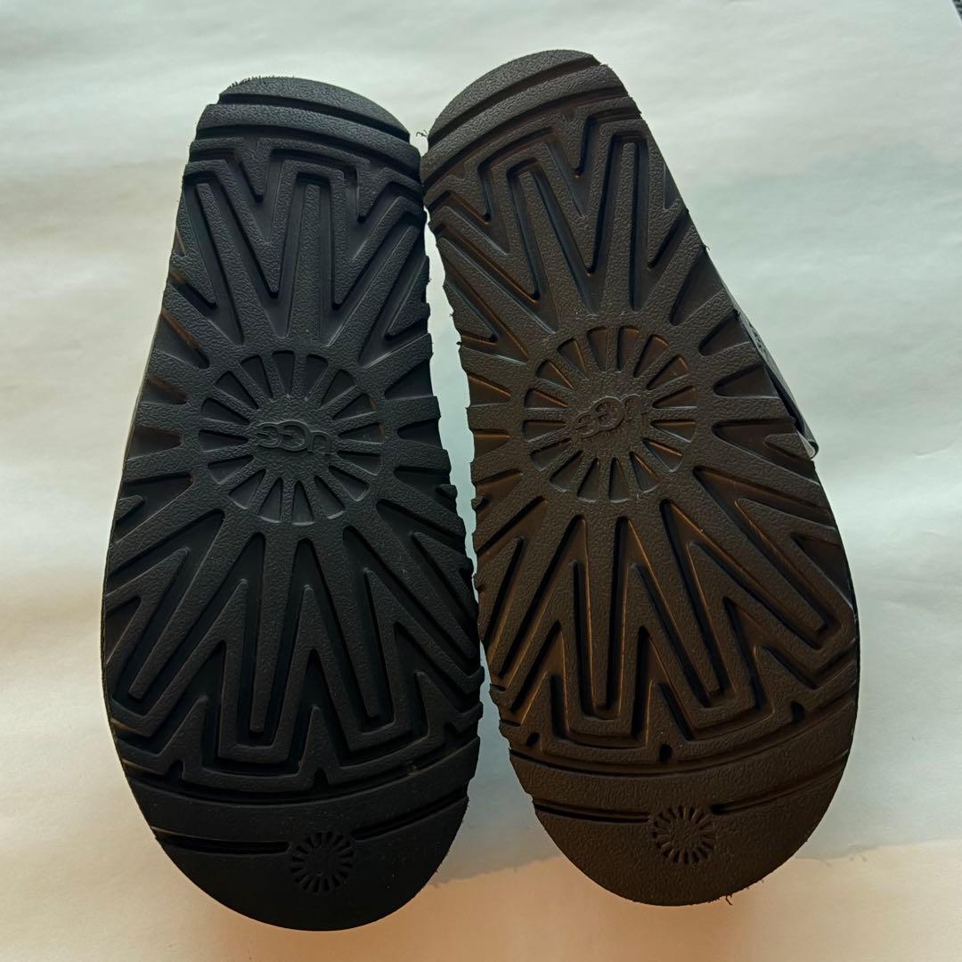 【超美品】【23cm】【黒】【厚底】UGG ゴールデンスターハイクロッグ