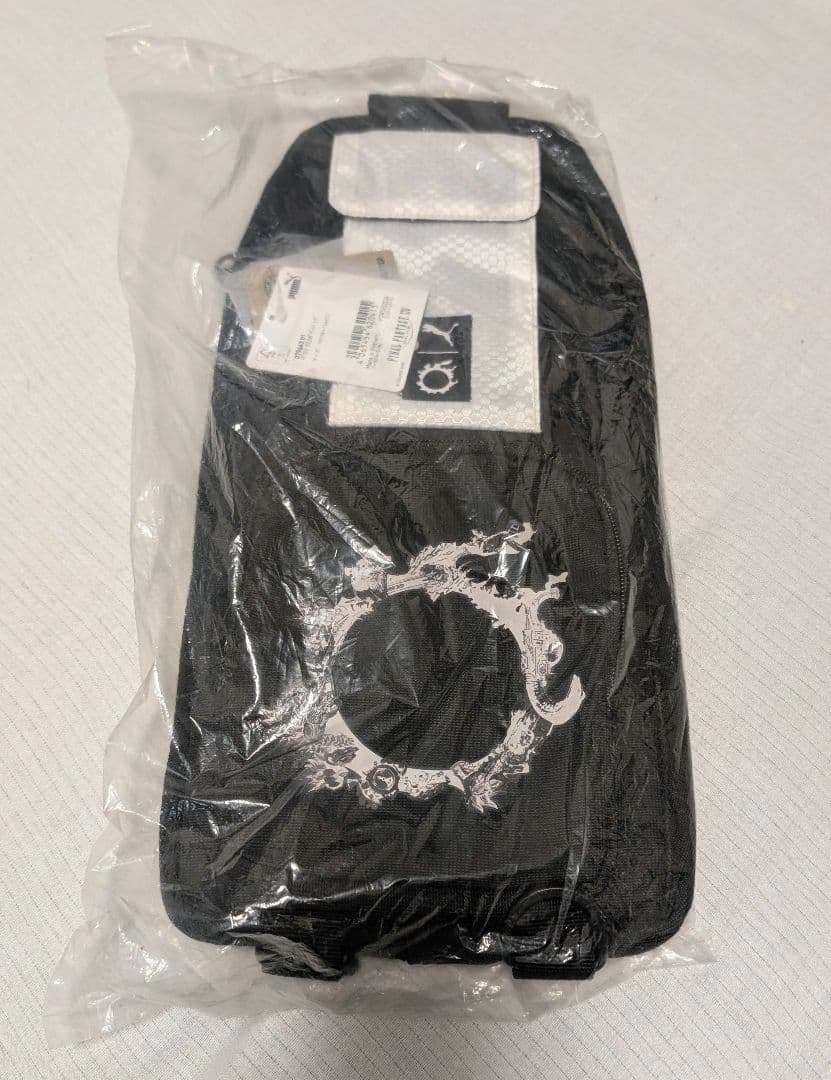 PUMA x FINAL FANTASY XIV クロスボディバッグ