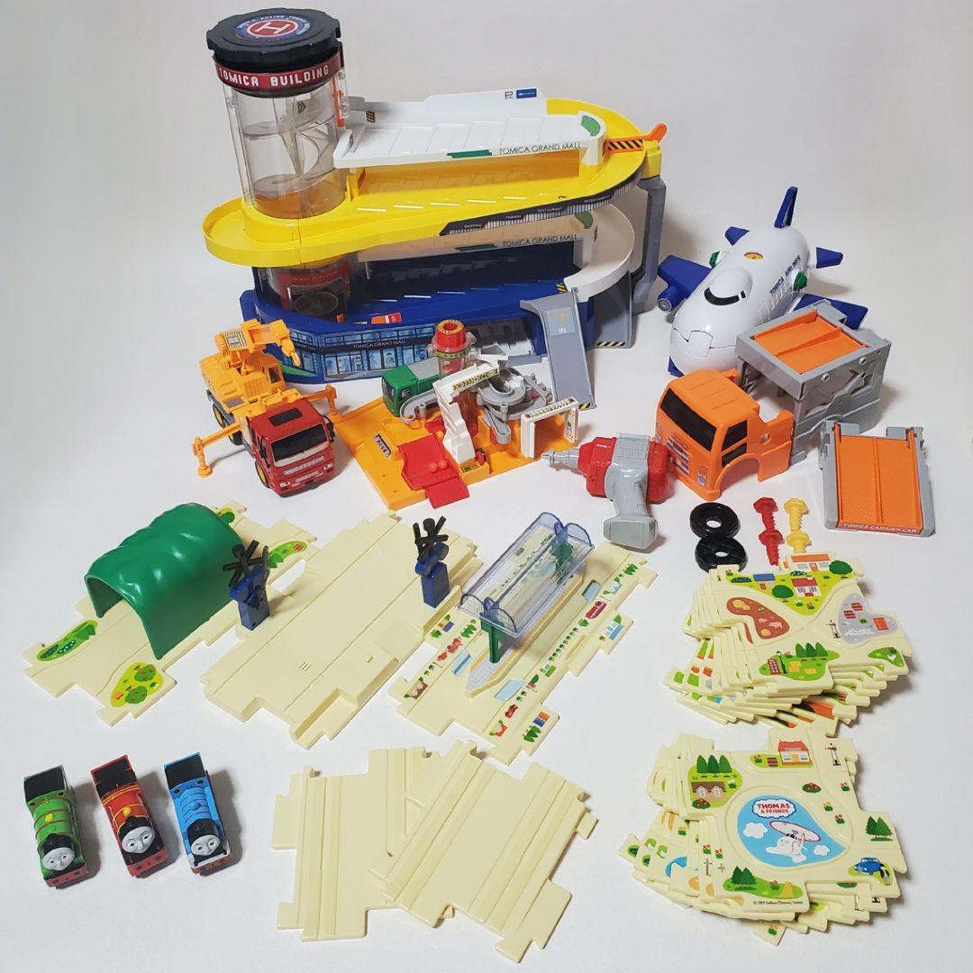 男の子 おもちゃ まとめ売り トーマス トミカ プルバックカーなど68台付き