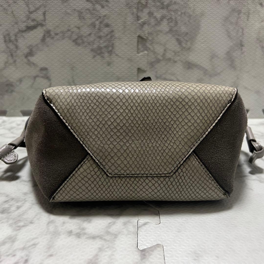 極美品✨フルラ ネット ミニ ハンドバッグ レザー スエード ハートチャーム付き