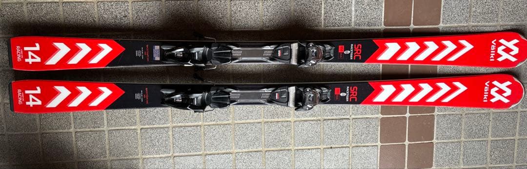 Völkl Racetiger srcスキー 赤/黒