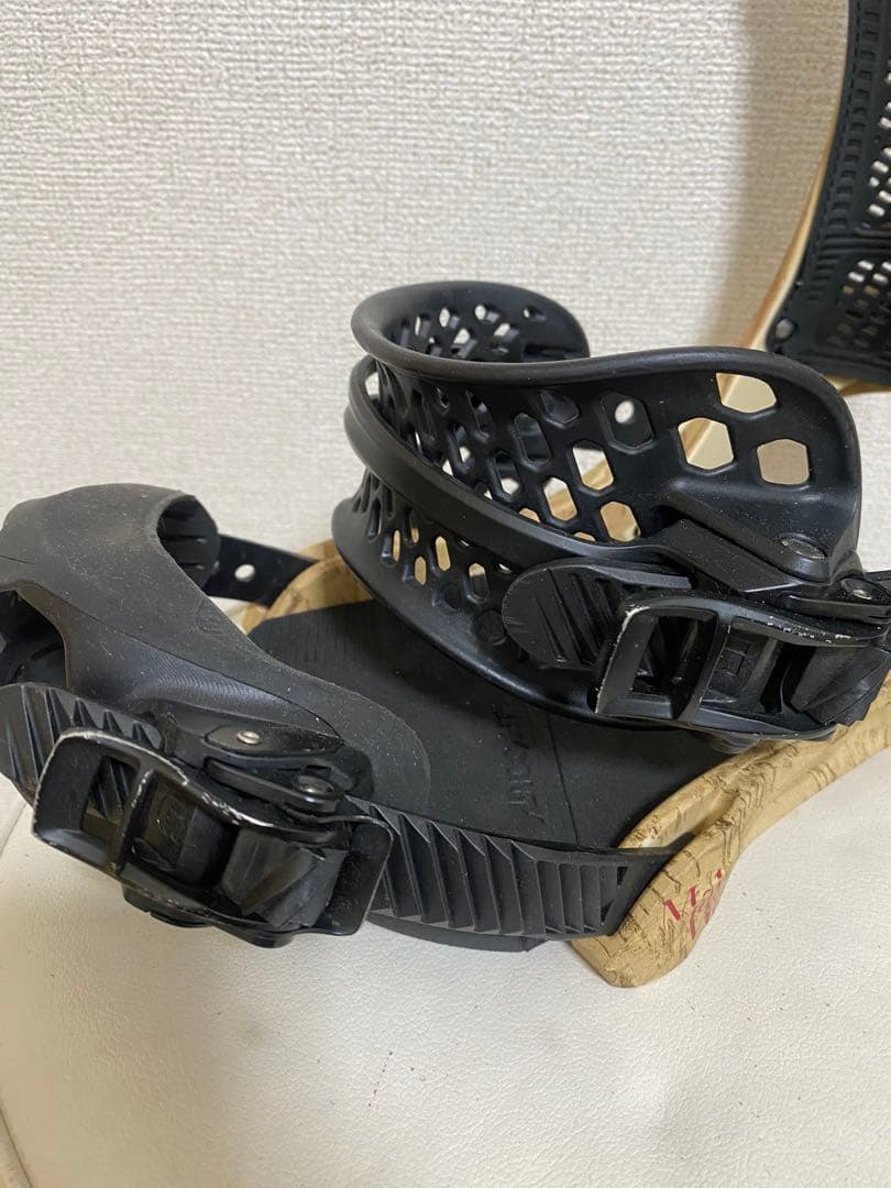 BURTON MALAVITA EST Mサイズ