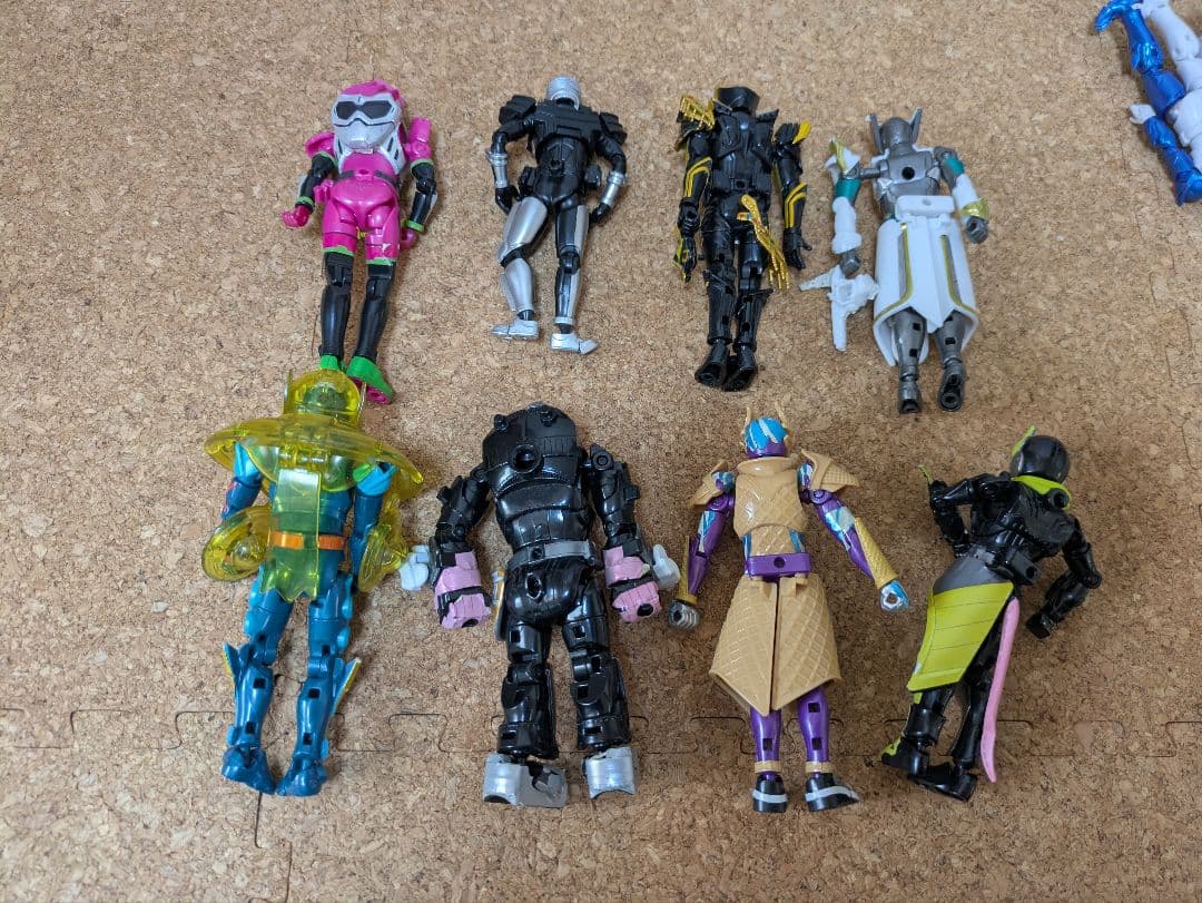 装動　仮面ライダー　ガヴ