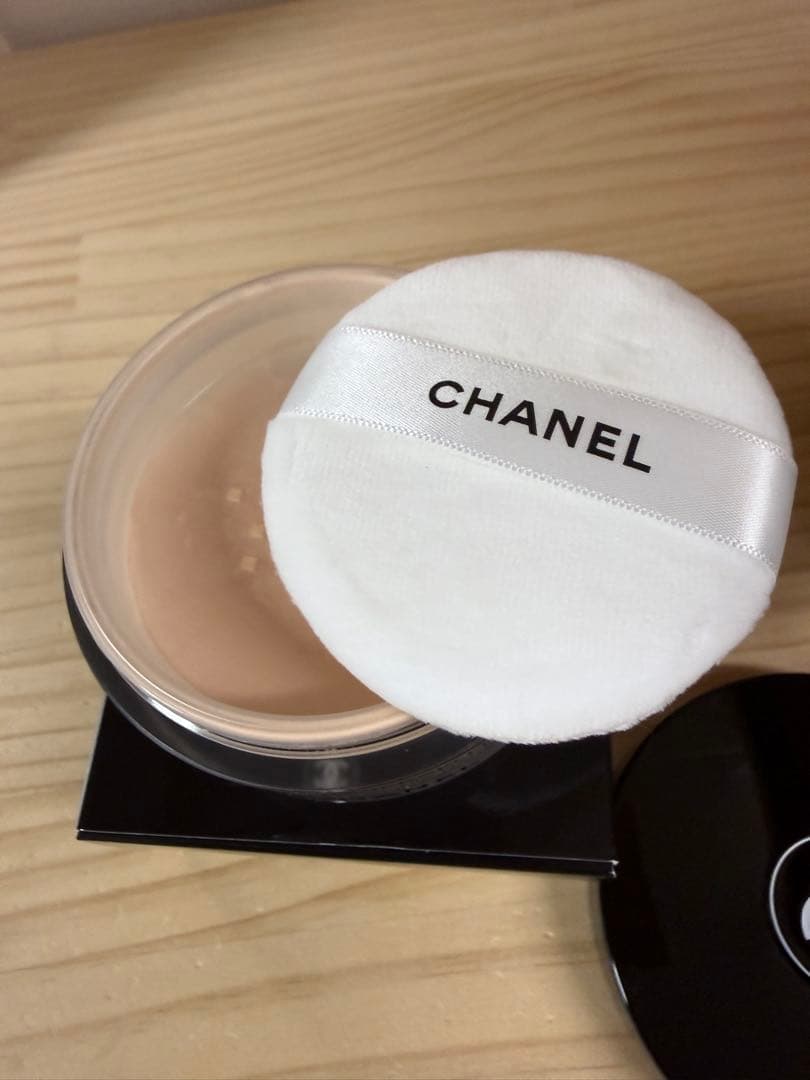 シャネル POUDRE UNIVERSELLE LIBRE #30