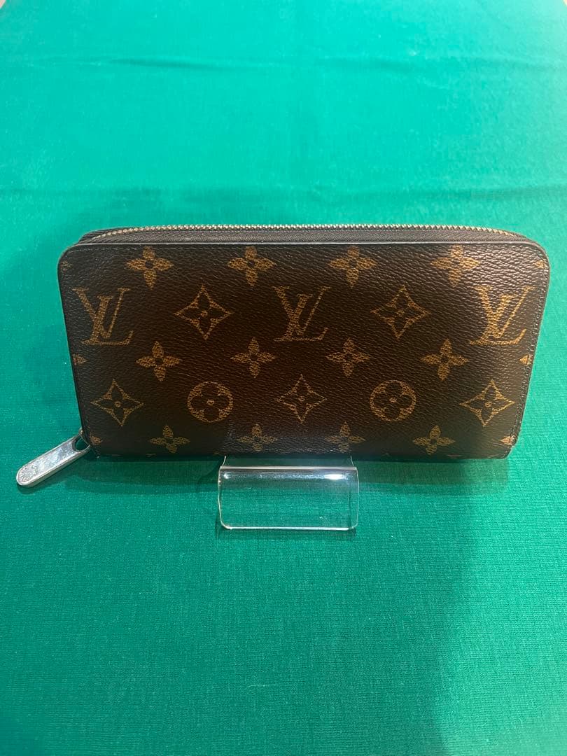 早い物勝ち！　 Louis Vuitton モノグラム ジッピーウォレット