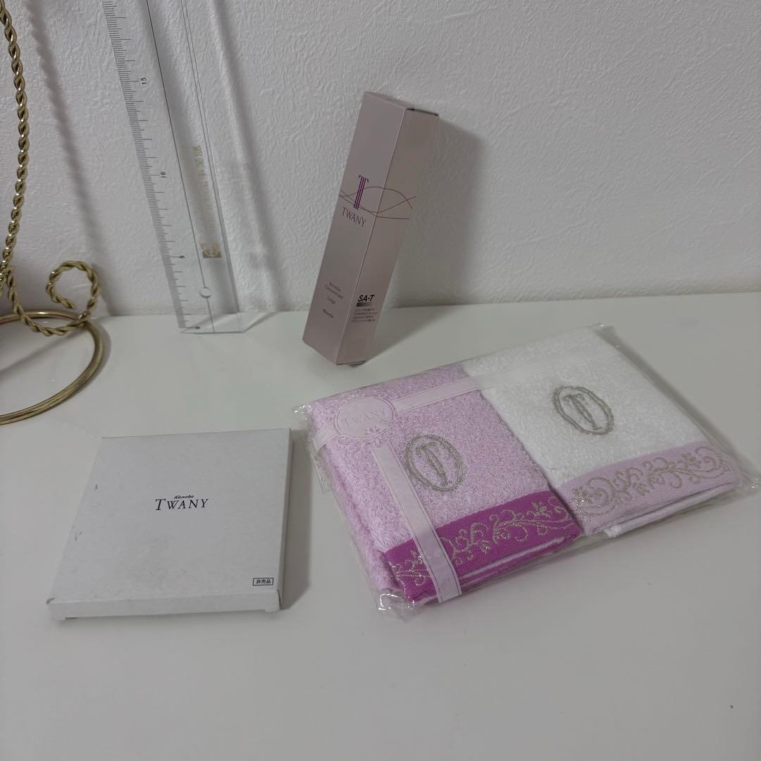 Kanebo TWANY 30g Wrinkle Concentrate 他