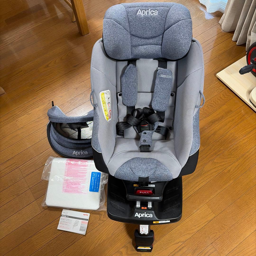 アップリカ　クルリラ　ベビー&チャイルドシートisofix 回転タイプ