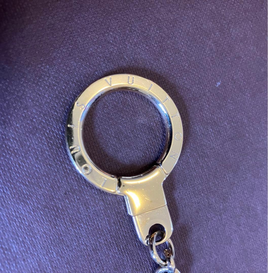 ルイヴィトン チェーン　カレイド Vホルダー キーホルダー チャーム