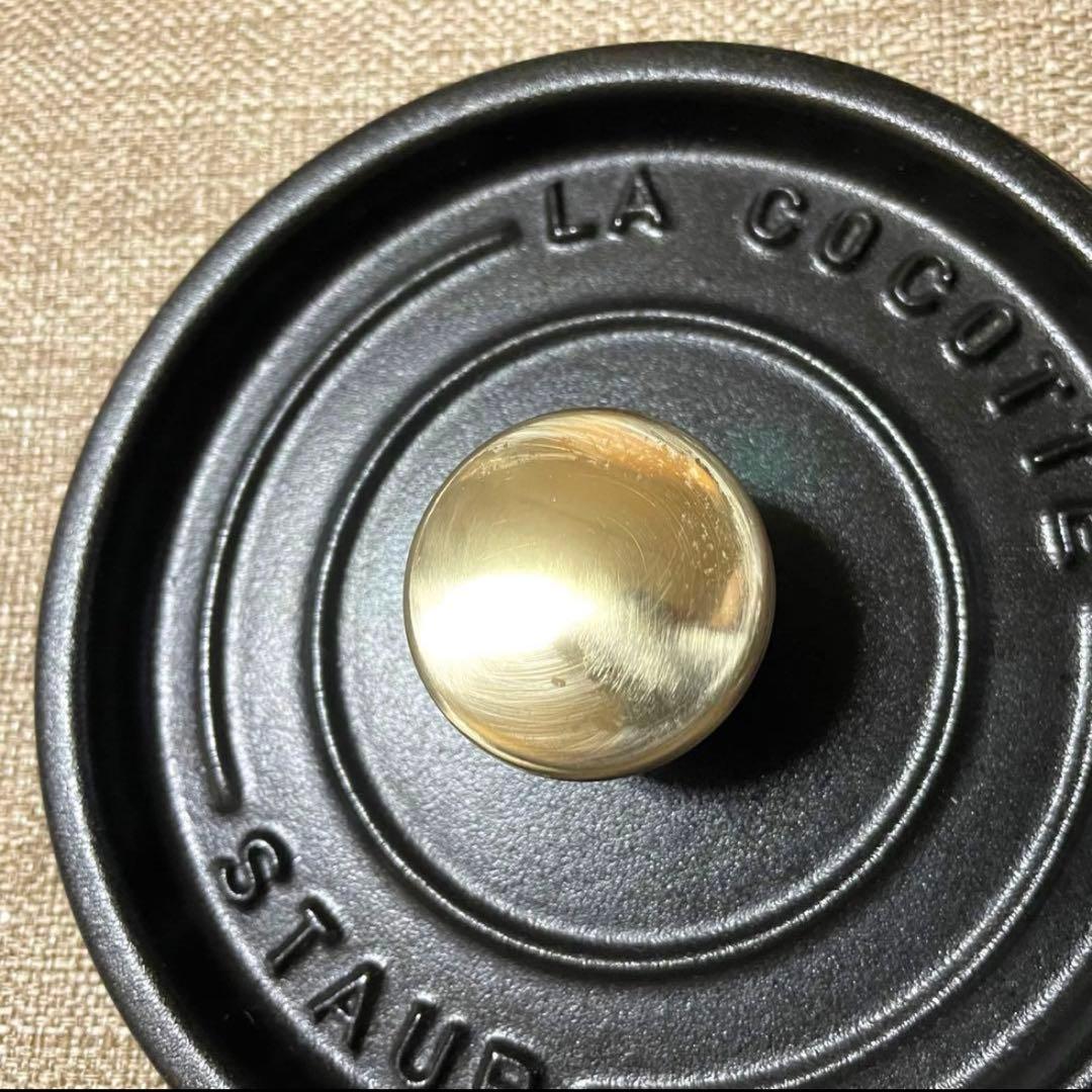 た*ら様 このサイズいいですよ‼️ ストウブ ココット16cm 旧型 深型 鉄鍋