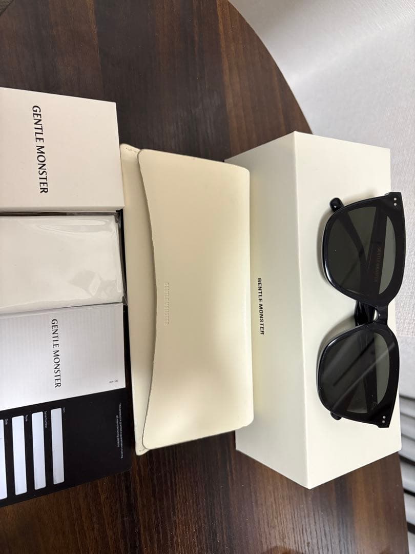 小物 GENTLE MONSTER Heizer01