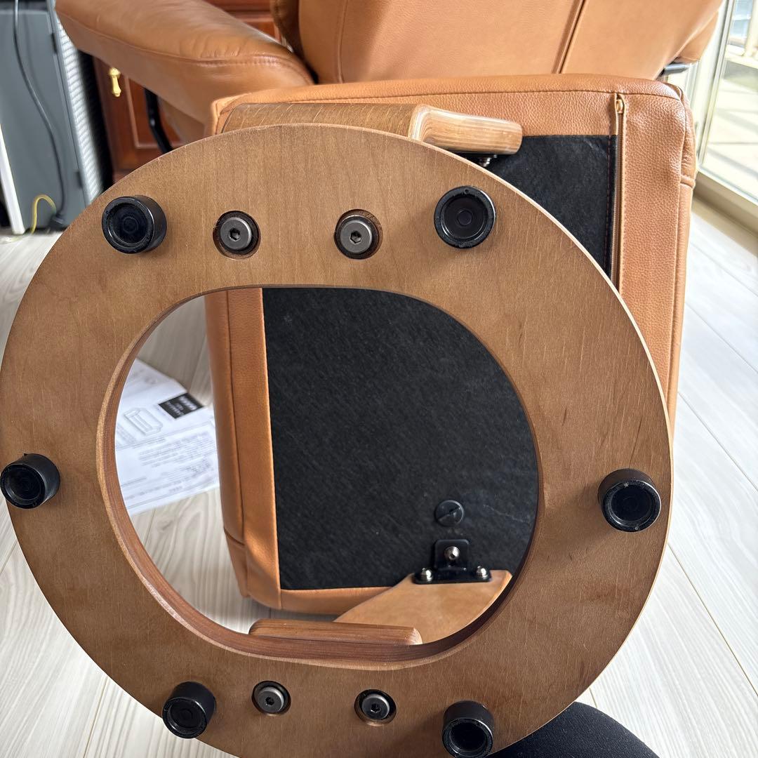 送料込み　ニトリ　パーソナルチェア（ラルフ3革MBR）　※オットマン別配送