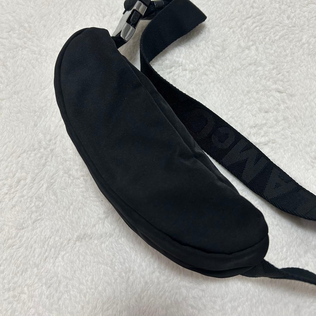 【極美品】ステラマッカートニー　ボディバッグ　ロゴベルト　ブラック