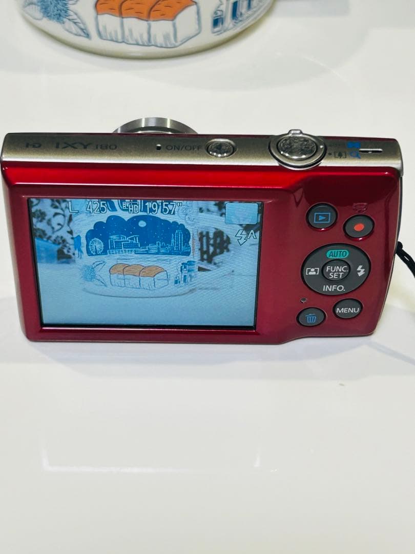 Canon IXY 180デジタルカメラ レッド