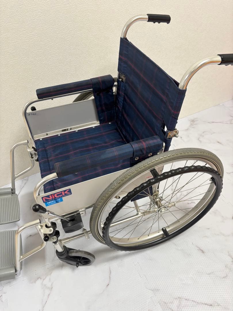 NICK 自走用車椅子 ブレーキ付き　介護　折り畳み可能
