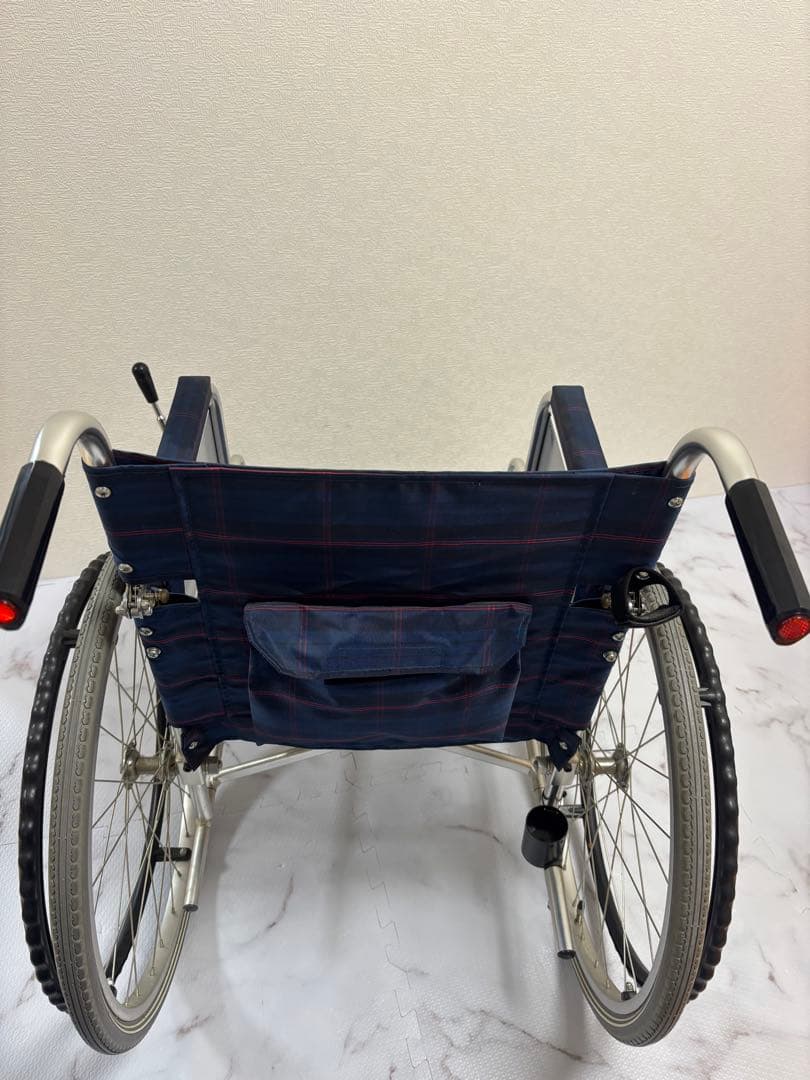NICK 自走用車椅子 ブレーキ付き　介護　折り畳み可能