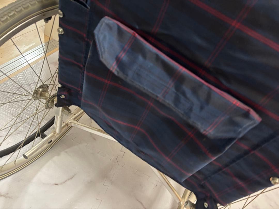 NICK 自走用車椅子 ブレーキ付き　介護　折り畳み可能