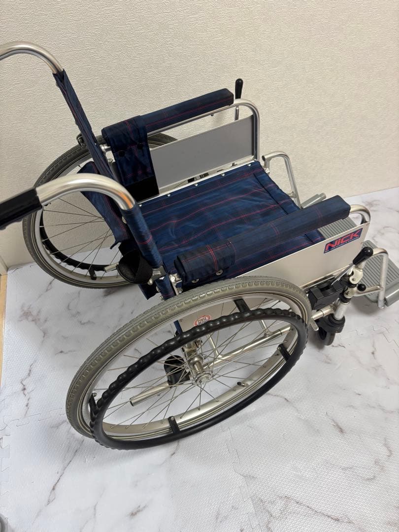NICK 自走用車椅子 ブレーキ付き　介護　折り畳み可能