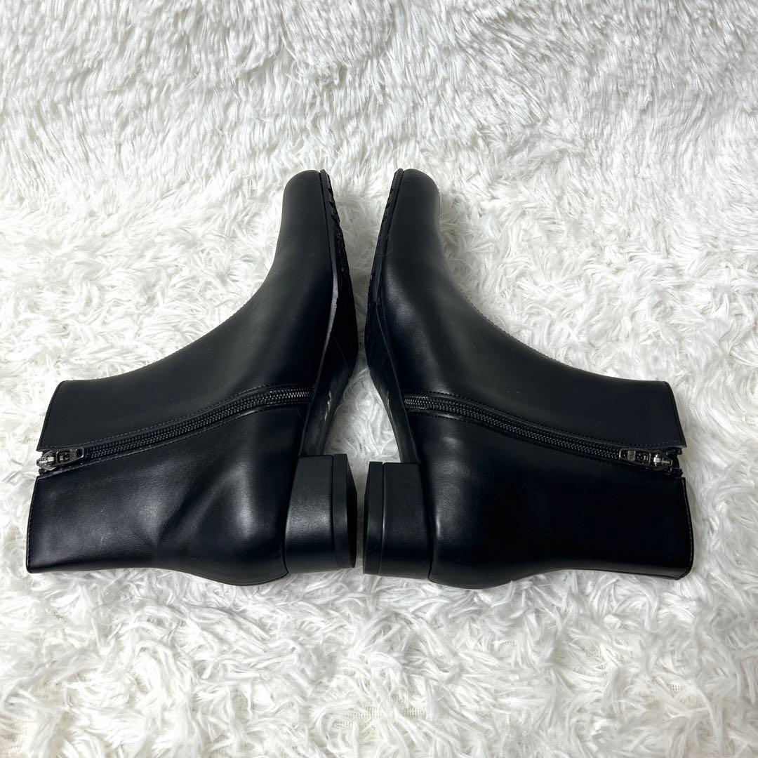 【新品・未使用品】RAKUNA 整体ショートブーツ ブラック サイズM 4E