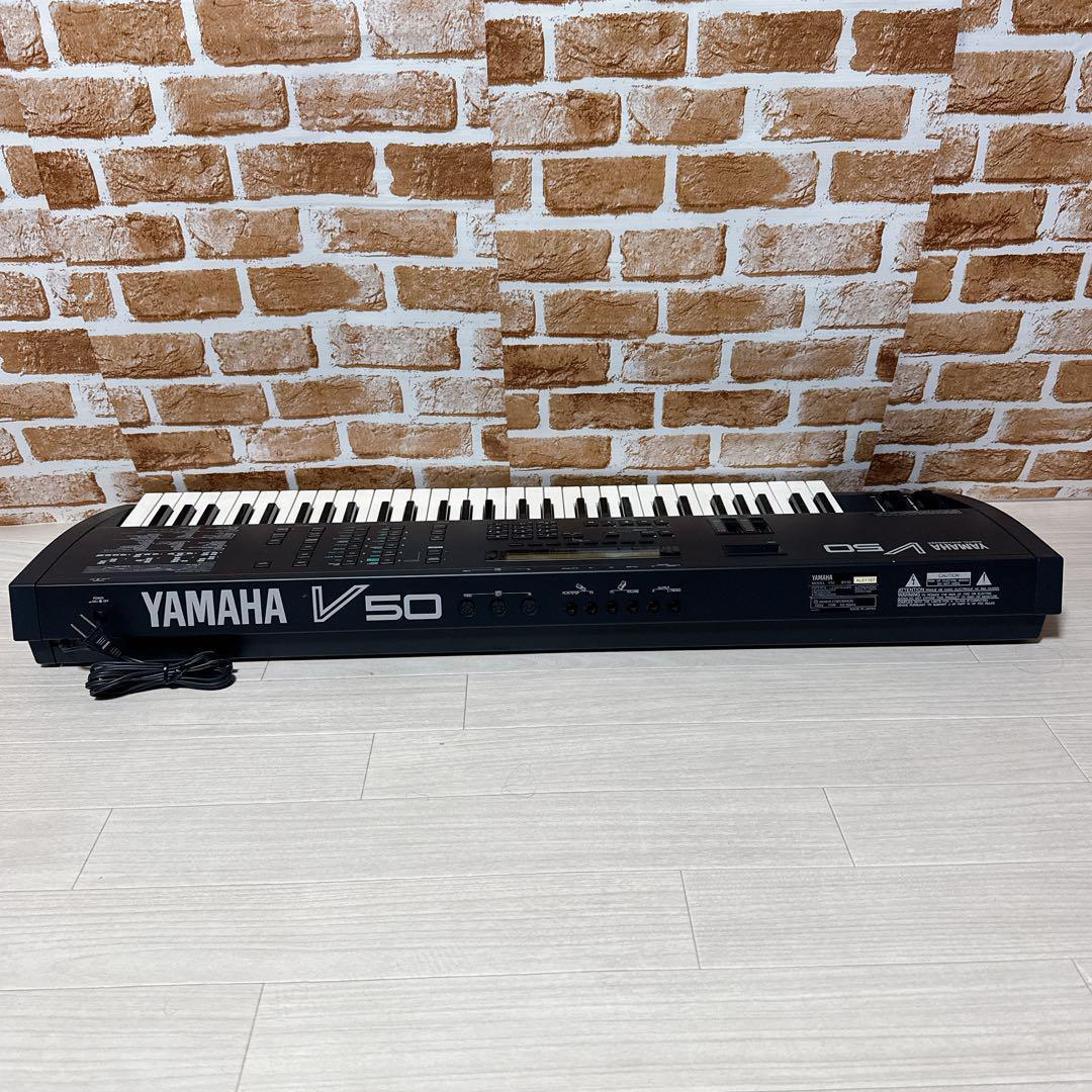 YAMAHA シンセサイザー　V50 ヤマハ　キーボード　音楽