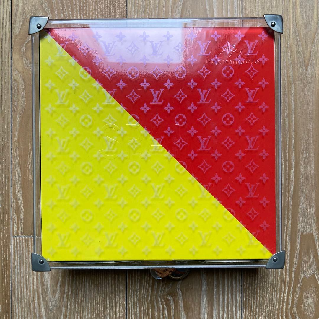 ヴィジョネア Visionaire 30 Spain