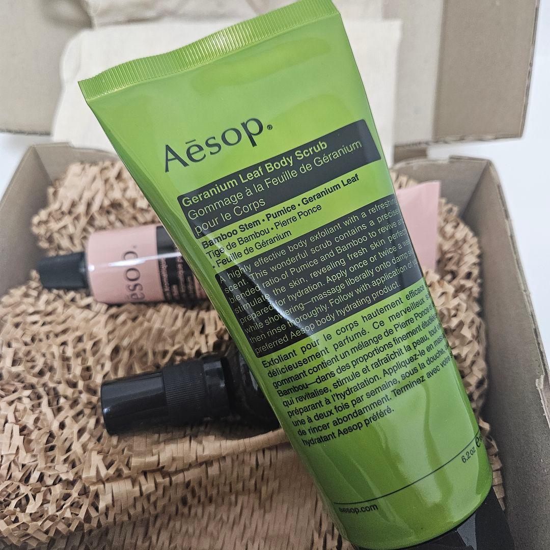 【新品未使用】Aesopハンドバーム・保湿ミスト・ボディスクラブ・巾着　セット